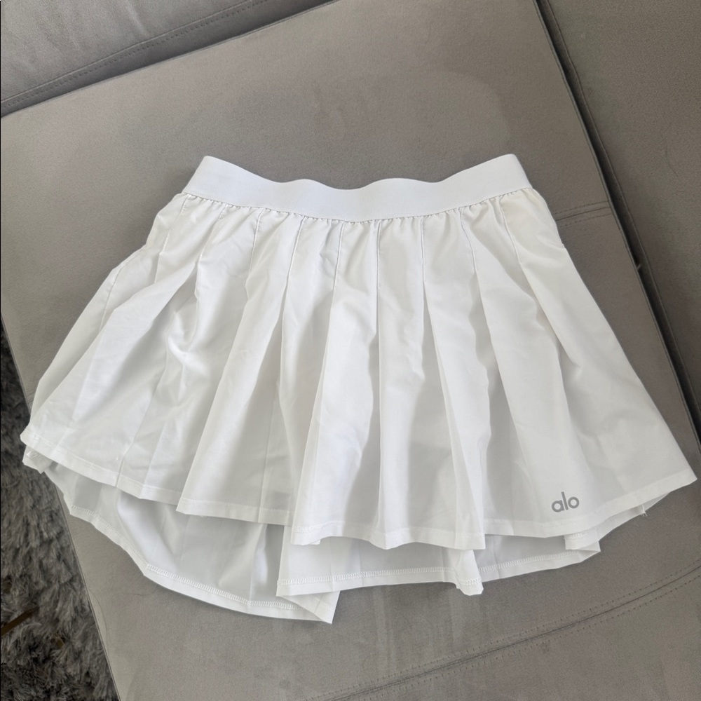 Alo Yoga pleated tennis skirt